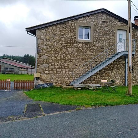 Chez Pitch & Marina Apartment Sauvessanges Bagian luar foto
