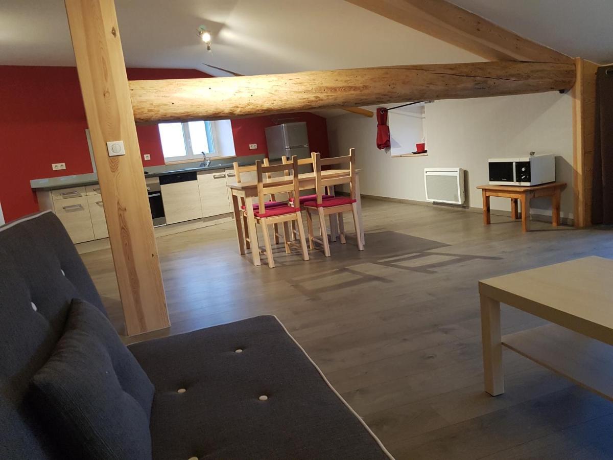 Chez Pitch & Marina Apartment Sauvessanges Bagian luar foto